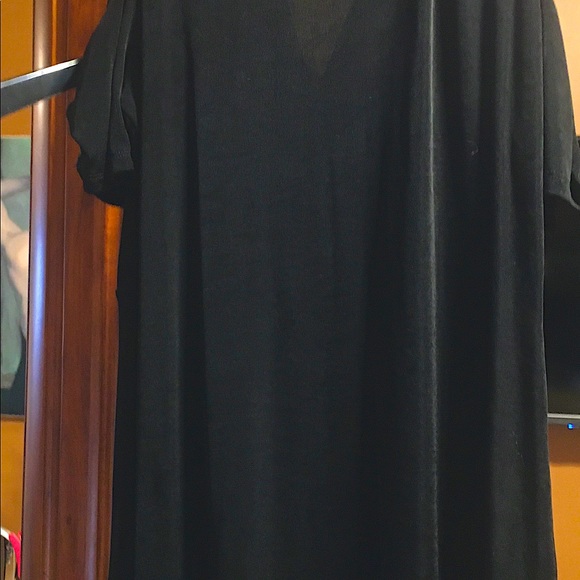 Slinky Black Tunic XS with lots of Stretch - Picture 4 of 4